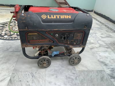 Petrol gas dono par chalta hai