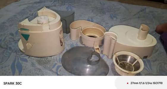 juicer machine for sall (Scarlett England)