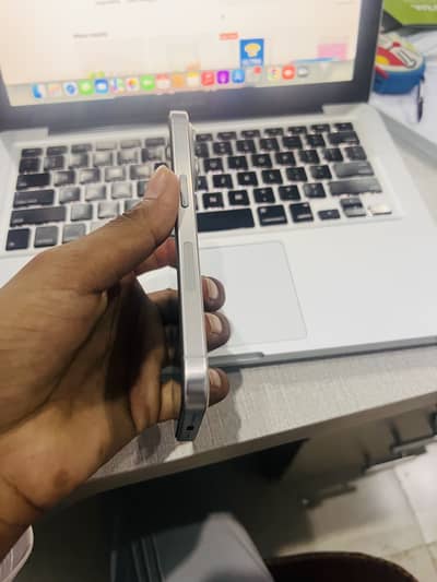 Apple iPhone 15 Pro