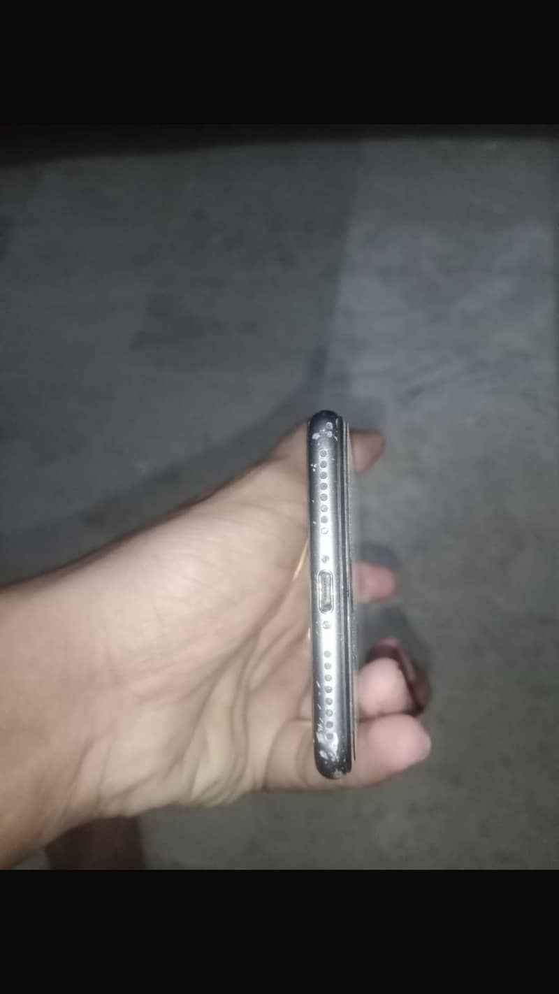 Apple iPhone 8 Plus 2