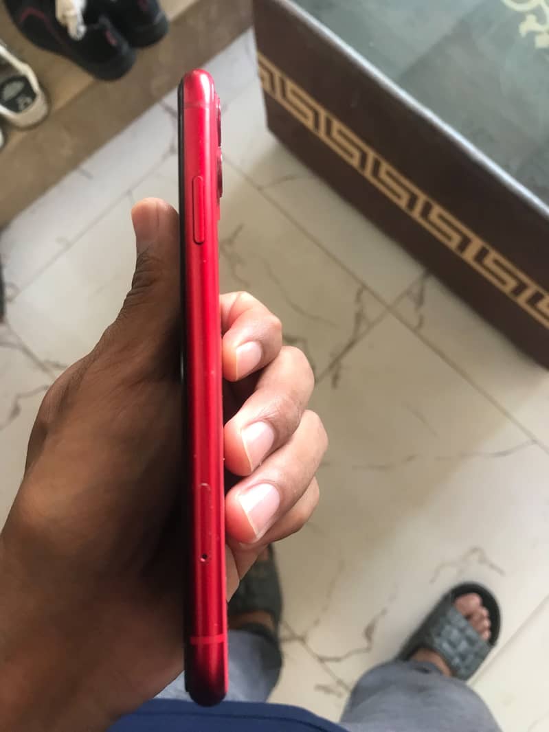 Apple iPhone 11 0