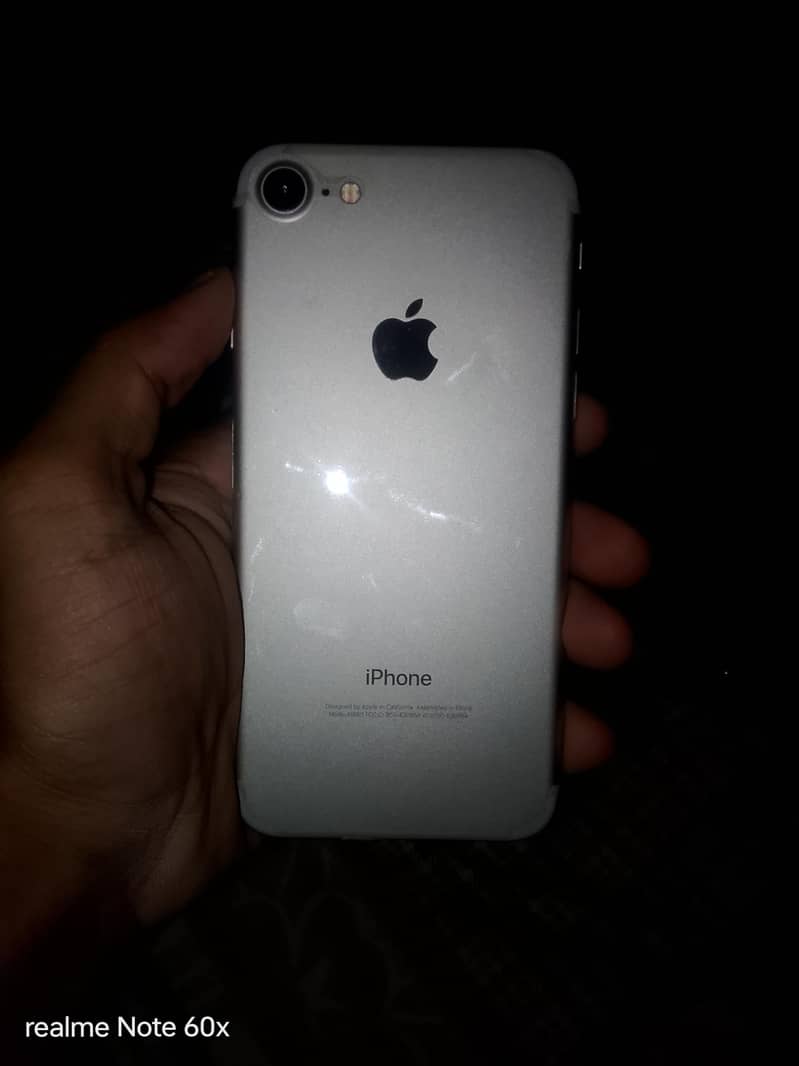 Apple iPhone 7 1