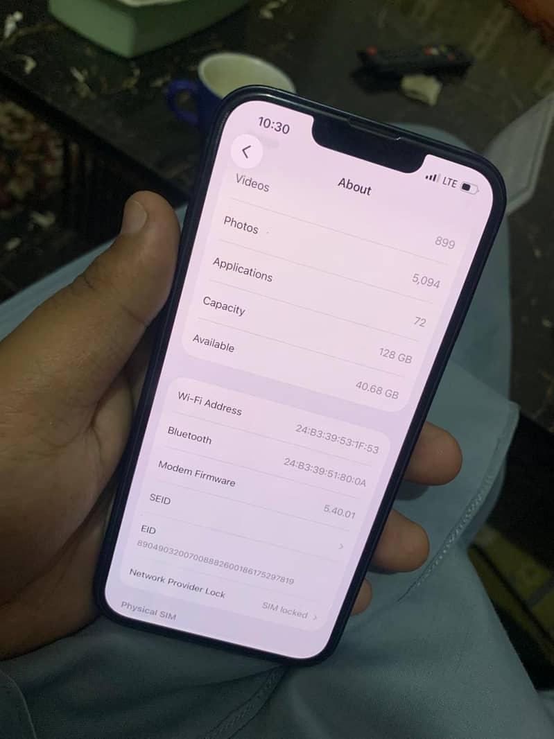Apple iPhone 13 5
