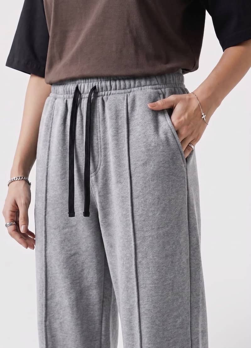 Sweatpants 0
