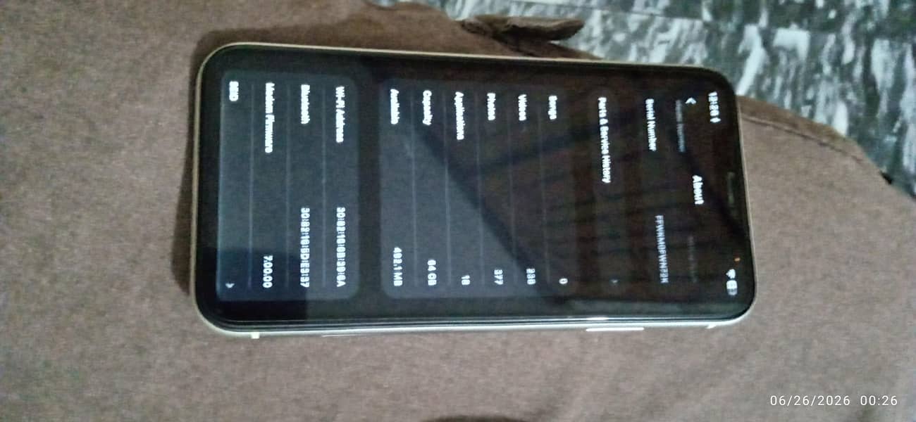 Apple iPhone 11 4