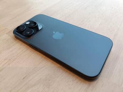 Apple iPhone 16 Pro Max