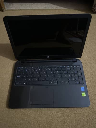 Pavilion 15 i5 5th/8gb/500gb/2gb Nvidia 820m