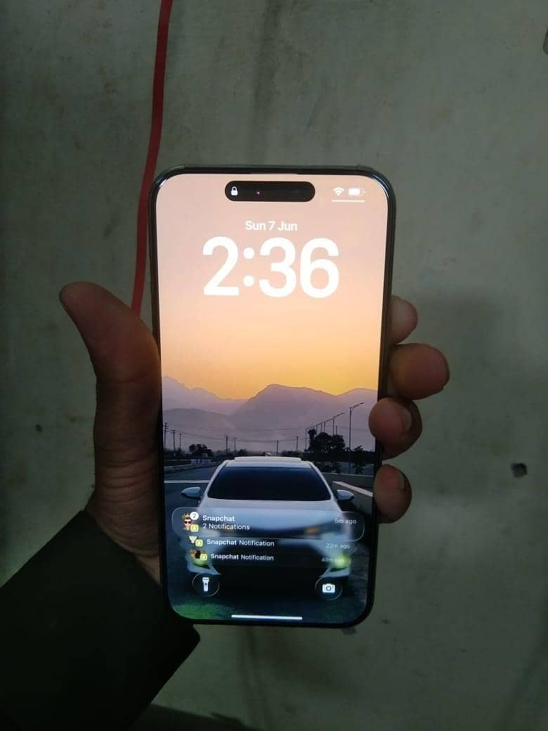 Apple iPhone 15 Pro Max 4