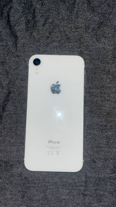 Apple iPhone XR