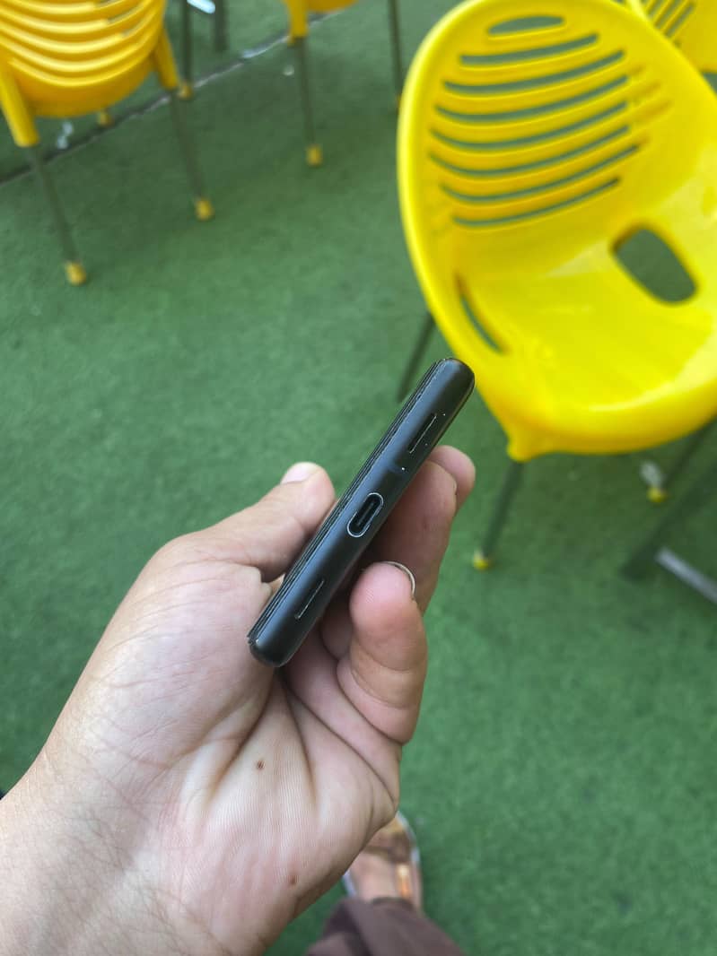 Google Pixel 6a 5