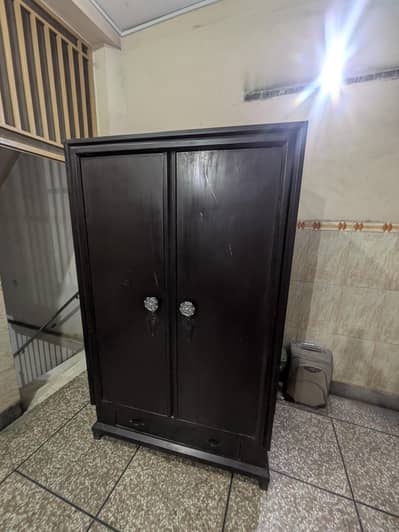 WARDROBE 6.4F HEIGHT D' ALMOST 2F W' 3.7