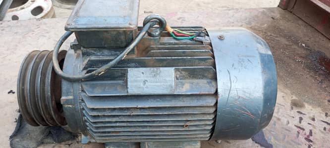 motor 3 phase. 7.5hp