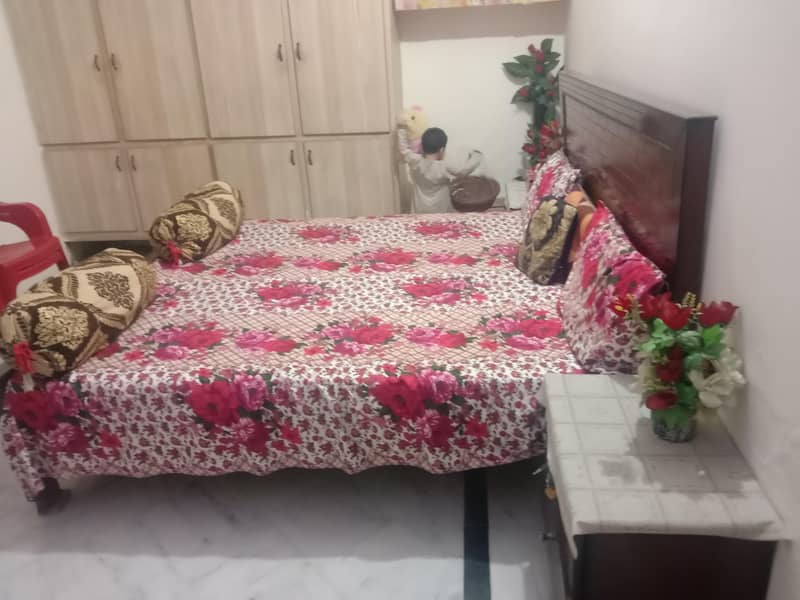 King Size Bed 0