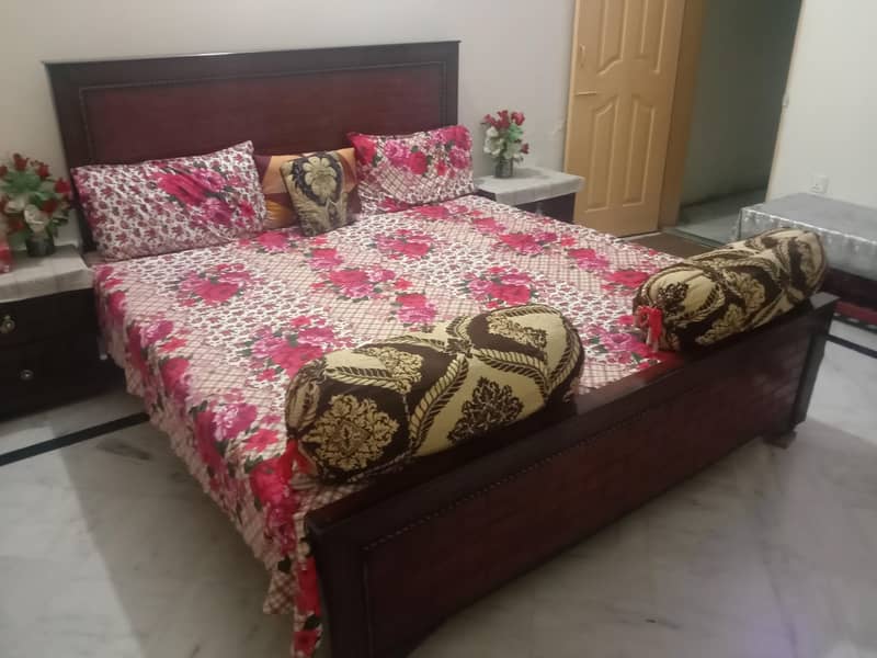 King Size Bed 5