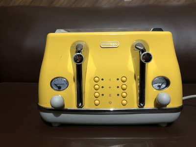 DeLonghi Icona Vintage 4-Slice Toaster - Brand New Unused