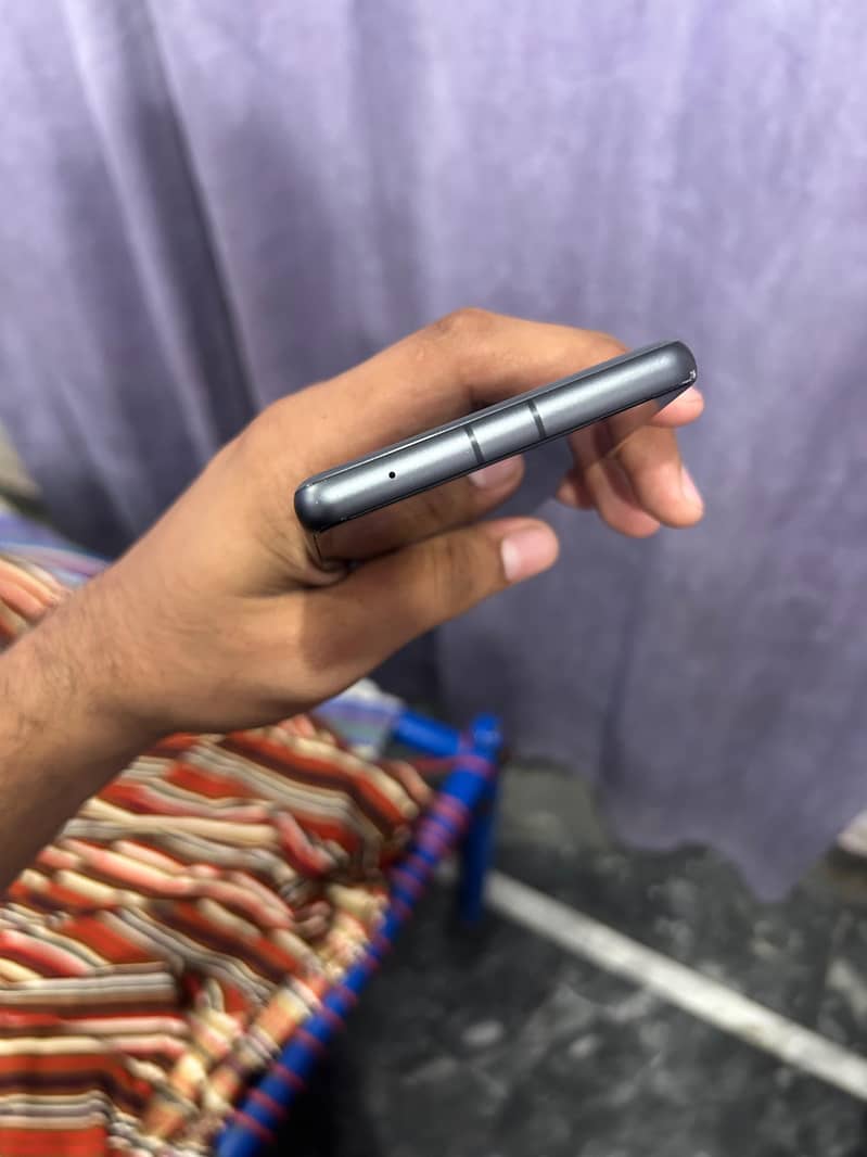 Google Pixel 7a 4