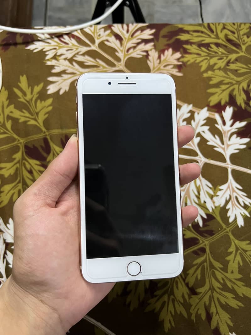 Apple iPhone 8 Plus 3
