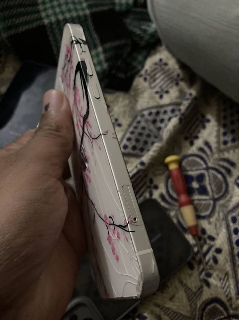 Apple iPhone 12 5