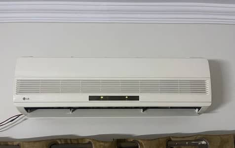 1 ton LG Split AC