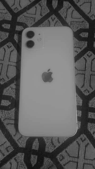 Apple iPhone 12