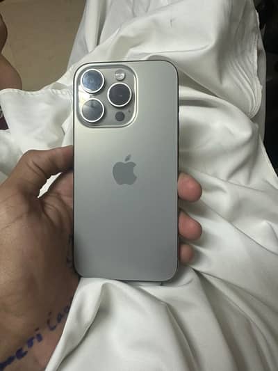 Apple iPhone 15 Pro