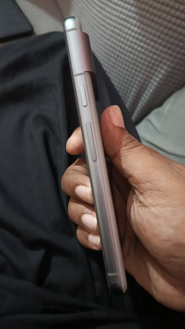 Google Pixel 8 7