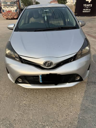 Toyota Vitz 2015
