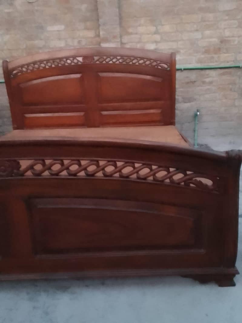 king size bed 1