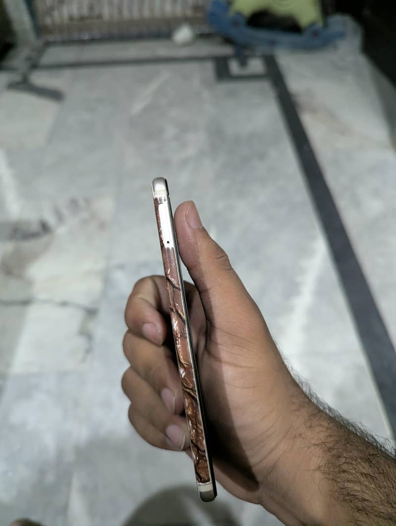 Huawei Nova 2 4