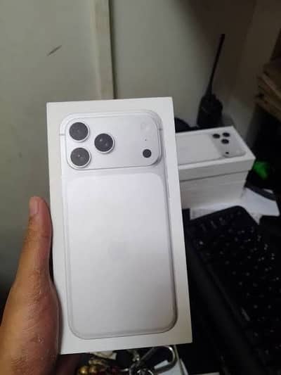 iPhone 17 Pro Max  jv Boxpack