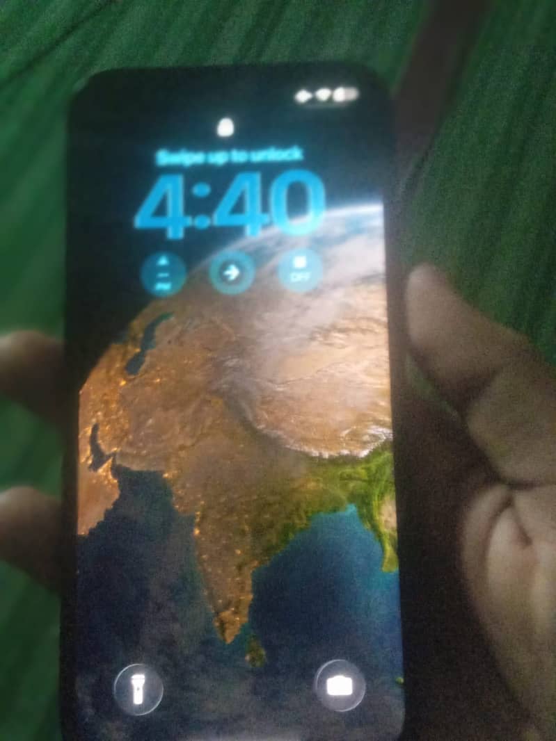 Apple iPhone 13 4