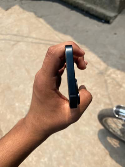 Apple iPhone 14
