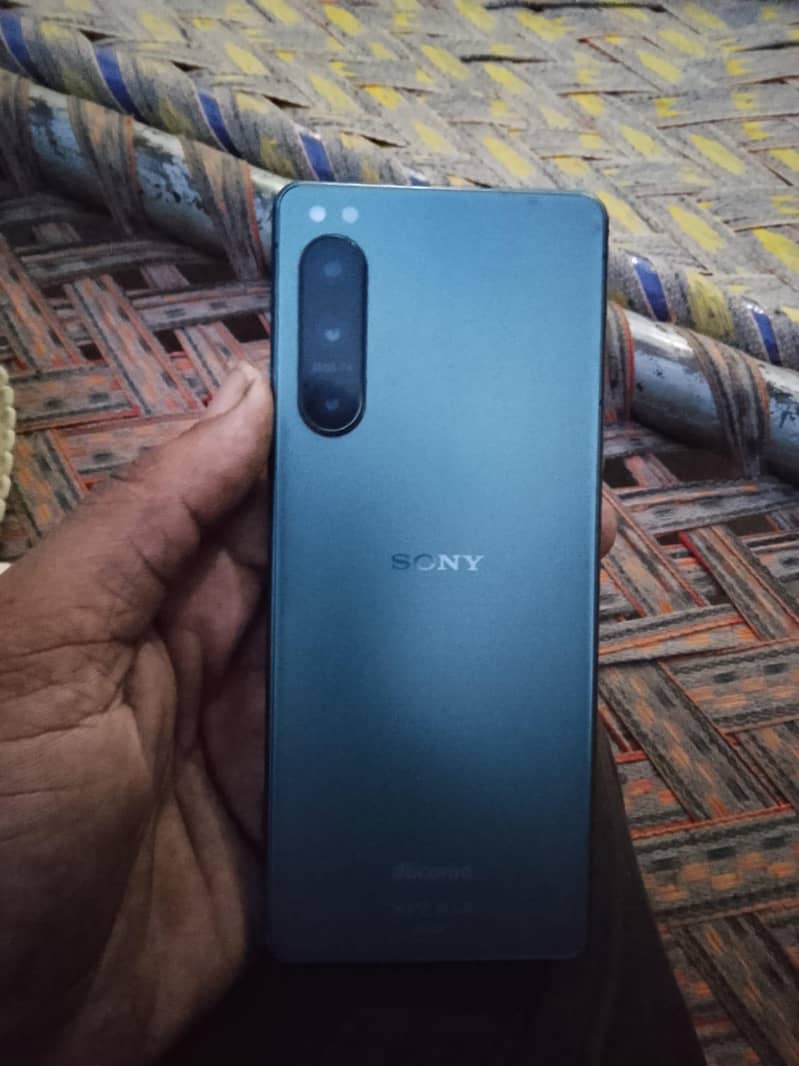 Sony 5 1