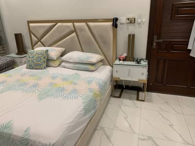 Modren Bed Set