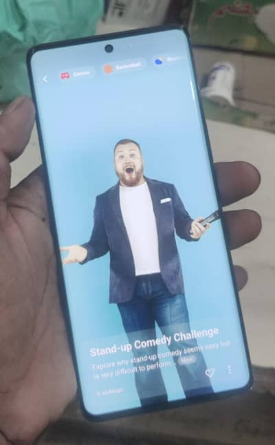 Vivo V30