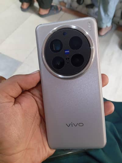 Vivo X200 Pro | Mint Condition | Serious Buyers Only