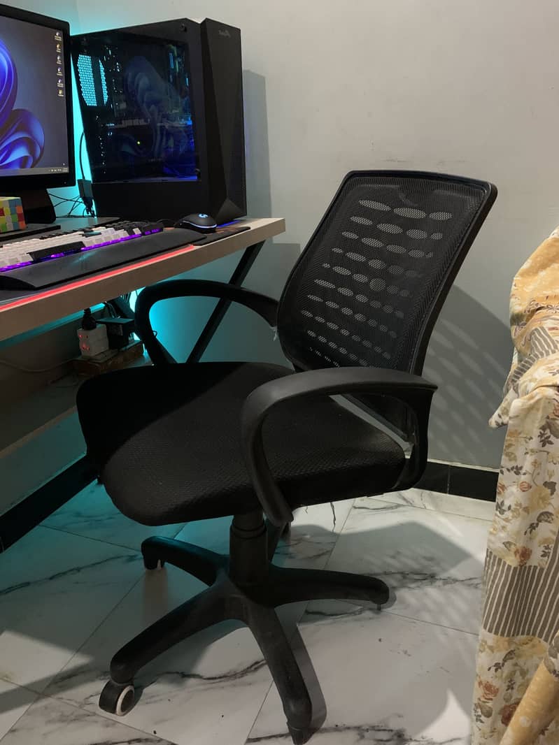 Gaming PC & setup 4