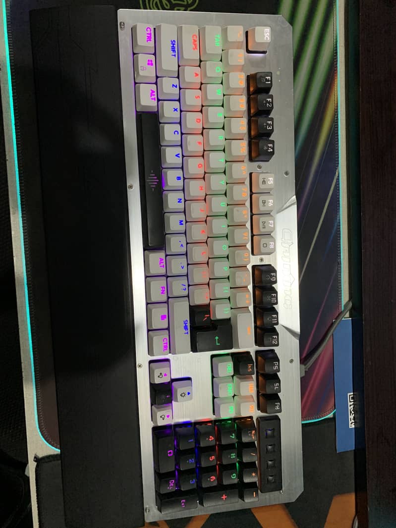 Gaming PC & setup 8