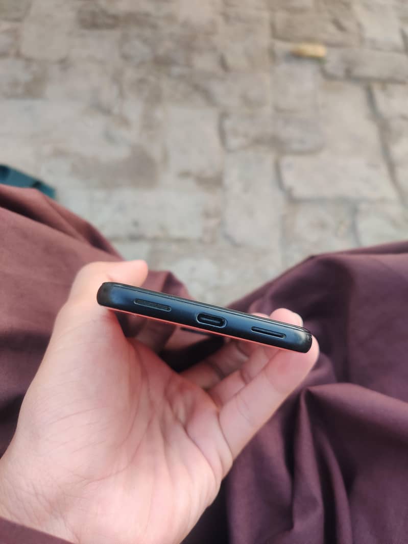 Google Pixel 4 3