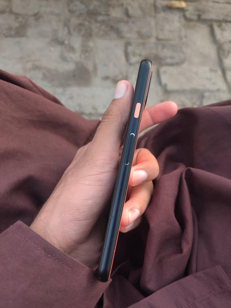 Google Pixel 4 6