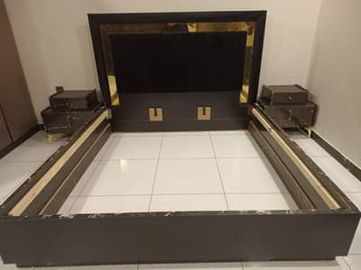 Black Bedroom set with 4 Door Wardrobe