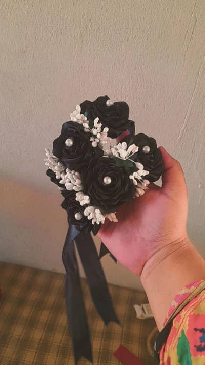 very beautiful Gajry hand made. bouquet available