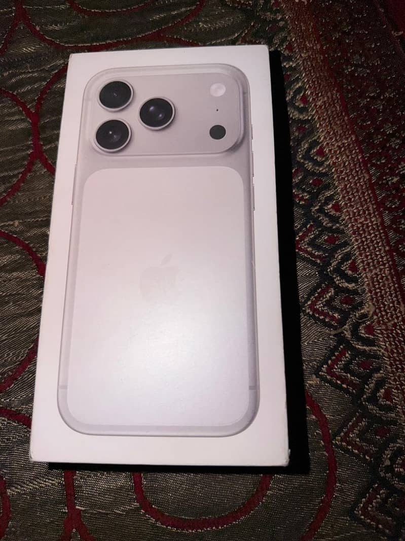 Apple iPhone 17 Pro 6