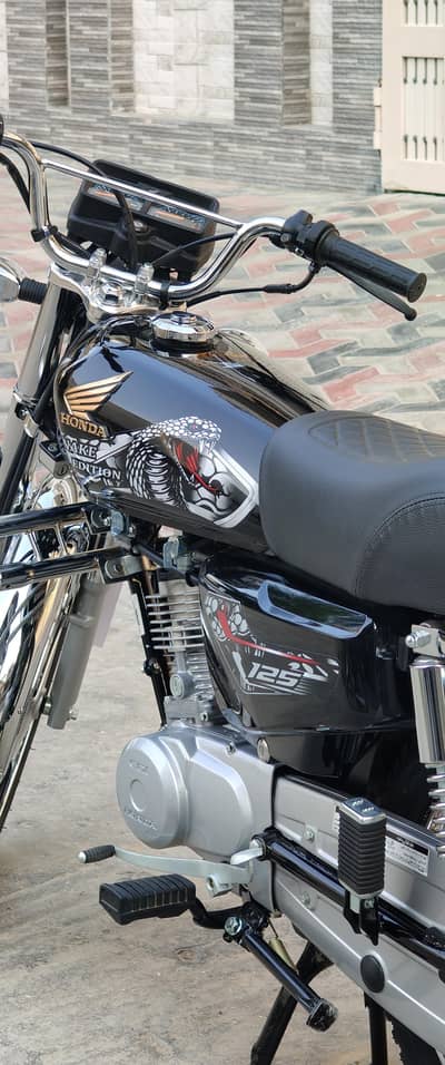 Honda 125 Fuel Tank Complete Set For Sale In New Condition