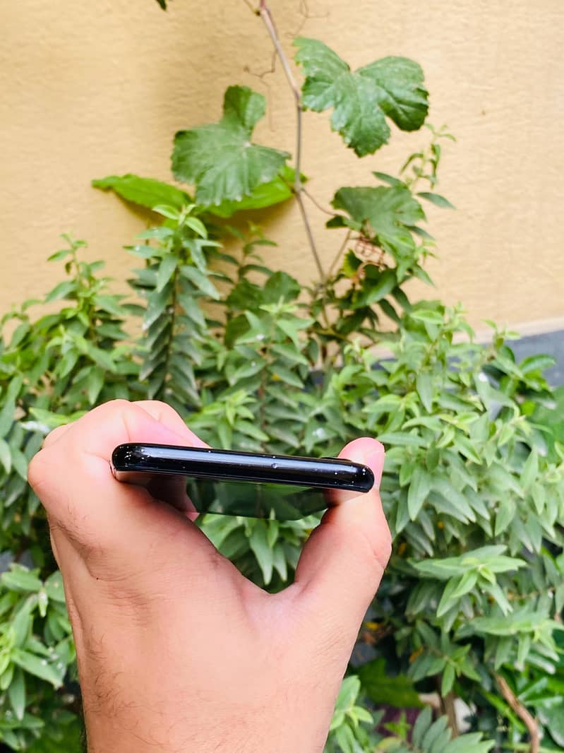 Apple iPhone 7 5