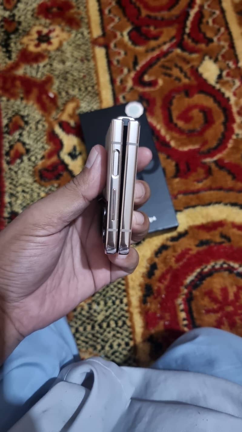 Samsung z flip 4 2