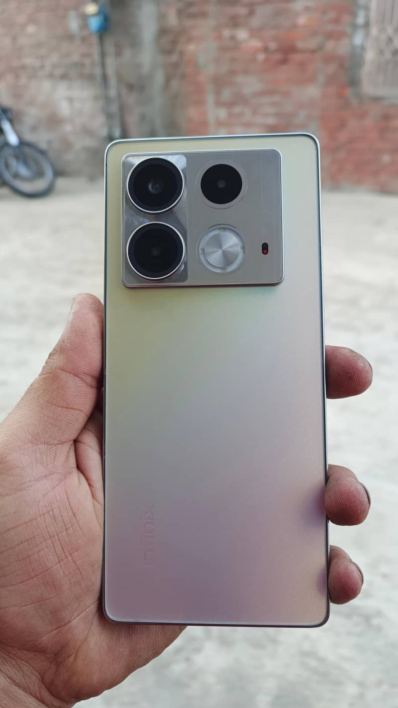 Infinix Note 40 1