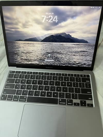 Macbook M1 Air 16/256 Perfect condition 1st hand use 13’3 retina