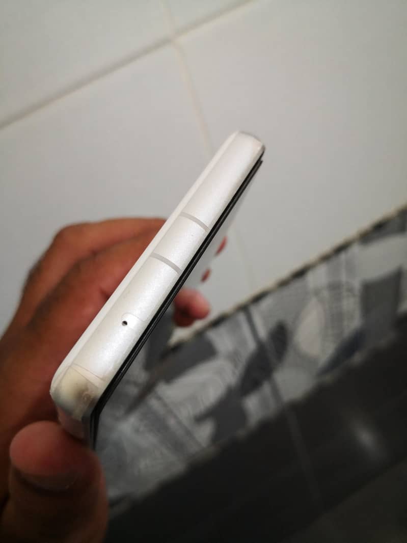 Google Pixel 7a 4