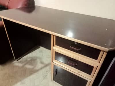 Office Table New